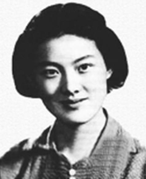 乔冠华临终前，躺在病床上对女儿说了一句话："我这一辈子，同龚澎的婚姻，是最幸福美
