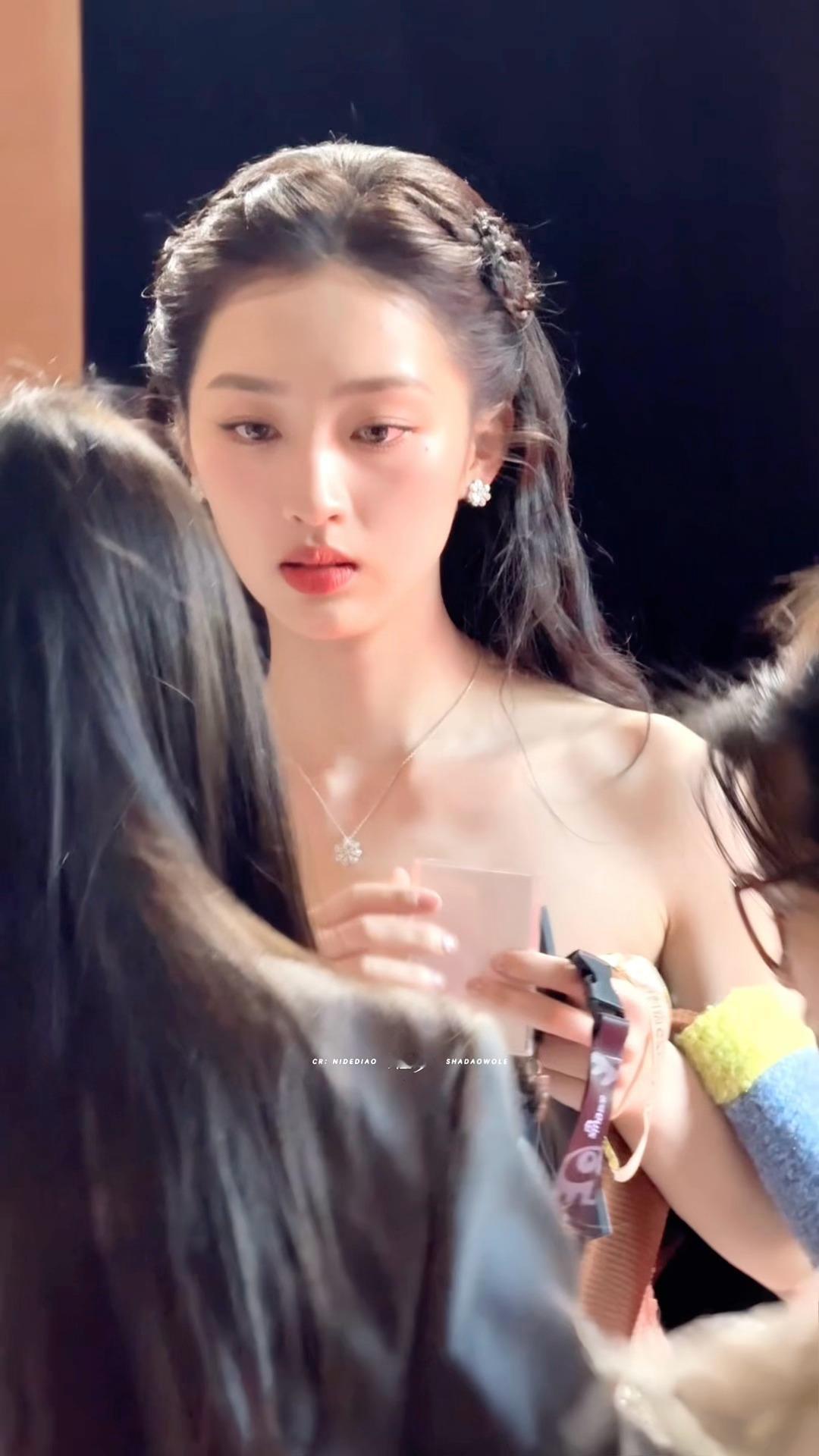 邓恩熙怼脸美成啥样了……微博视界大会 ​​​