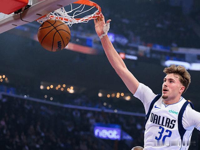 弗拉格本来水平就不差，只是之前经常安排他打持球的角色，他自己的控运球能力以及投射