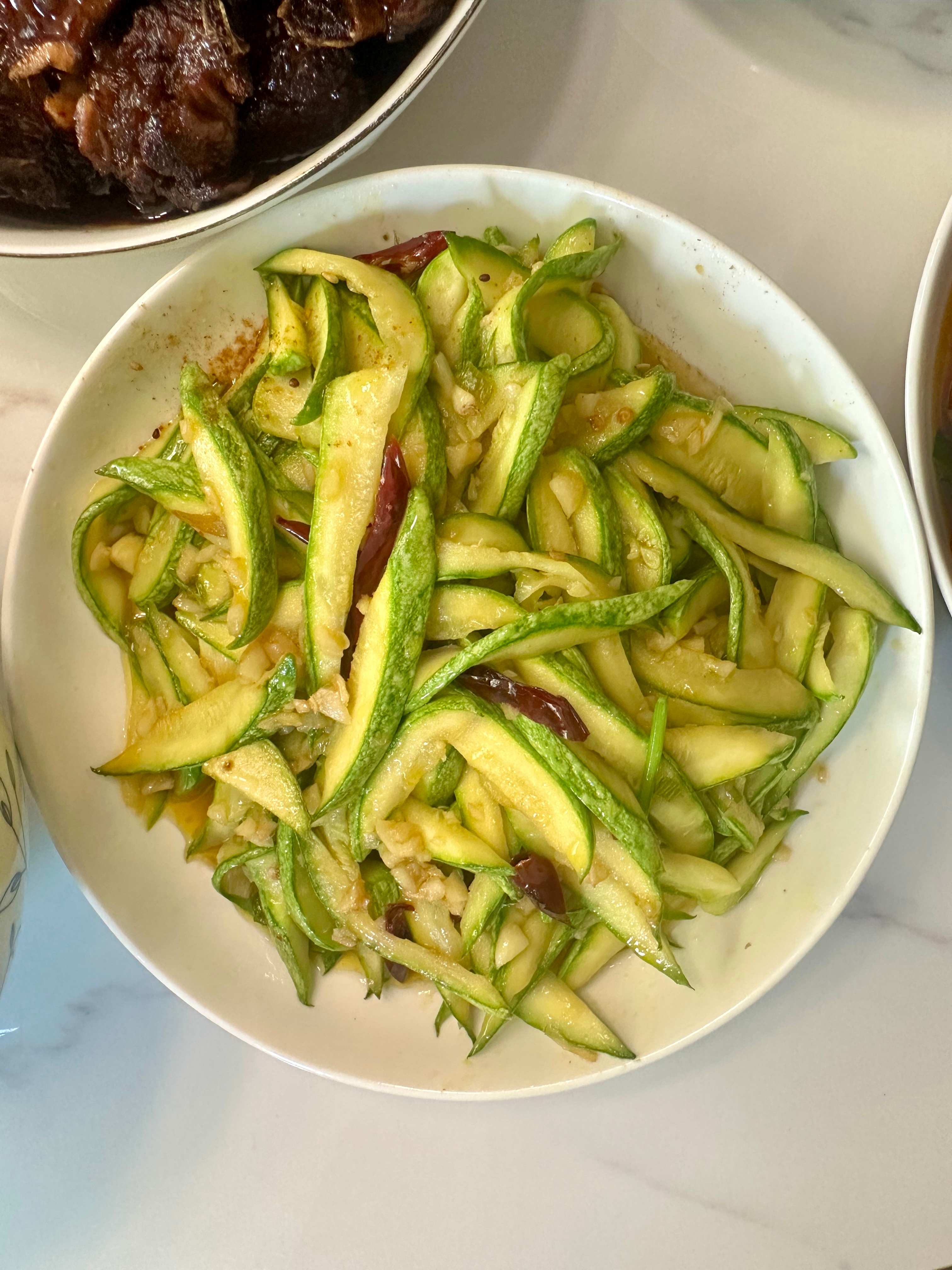 小w食堂⚡行不止步 枪鸣四海 开饭啦！兄弟们多吃点微博俱乐部WBG和平精英战队