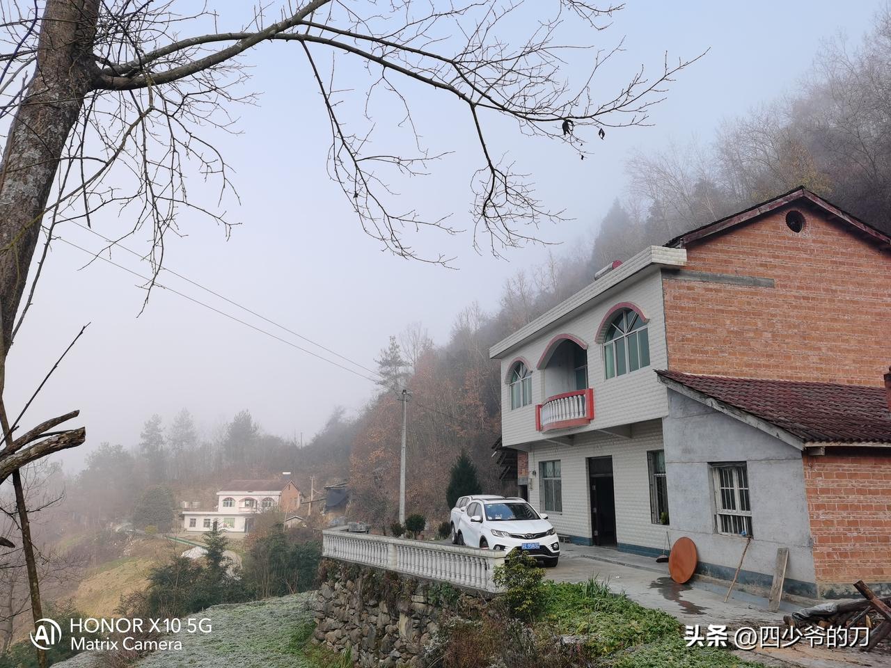 我山区农村的房子竟然升值了，这你敢相信吗？
这房子是2009年建好的，当时是因为