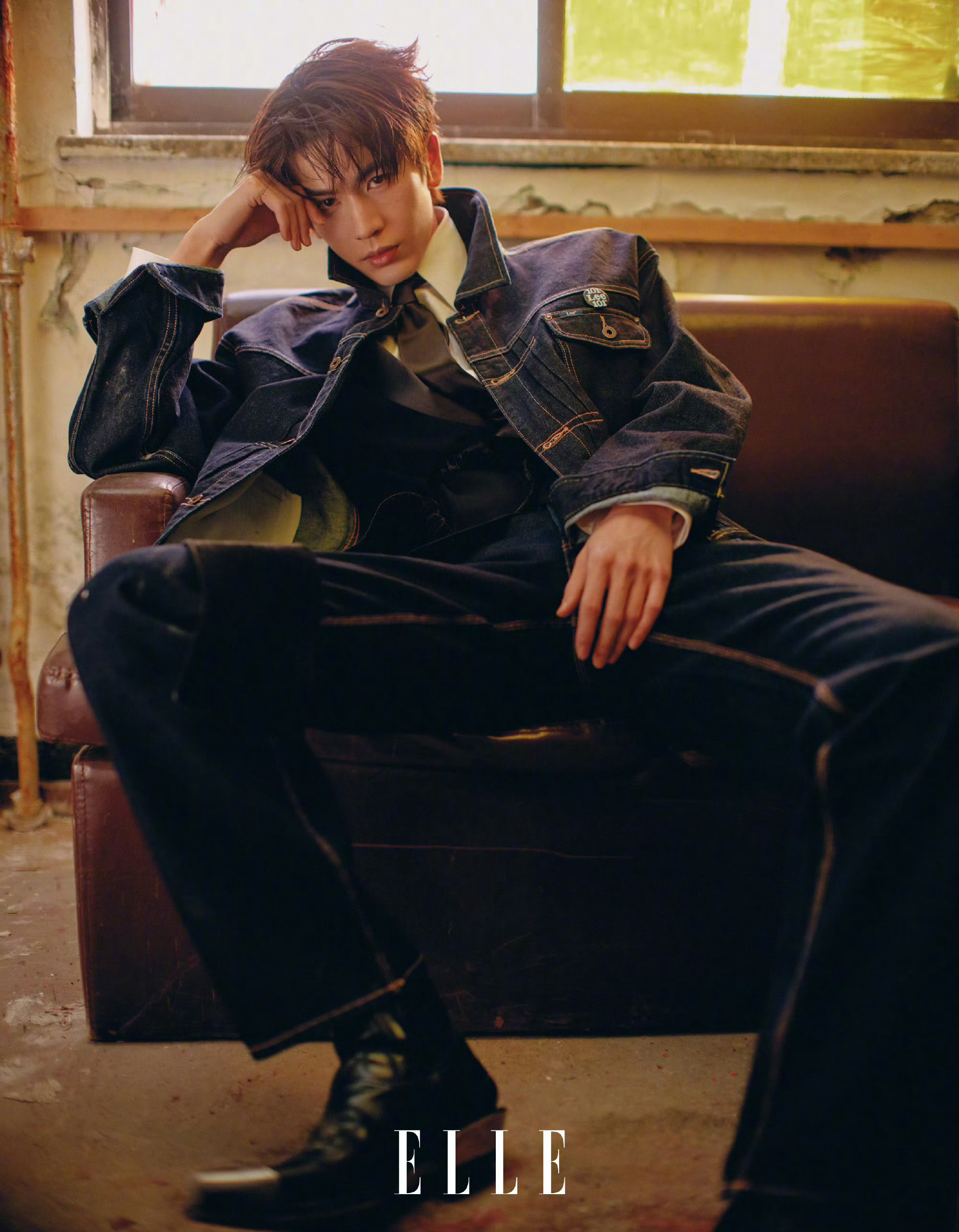 张凌赫ELLE销售战报张凌赫ELLE销售战报！1分钟销量破9w+本，销售额破40