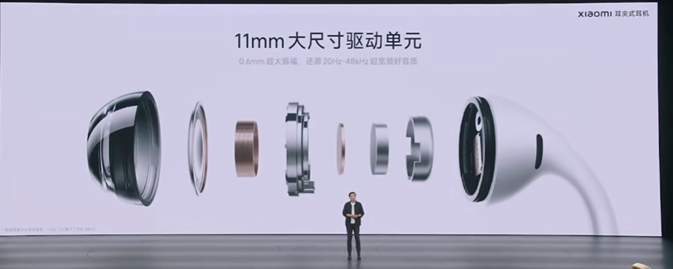 小米的两款新品同步上线，手环 10 Pro 升级了健康监测体验，耳夹式耳机则带来