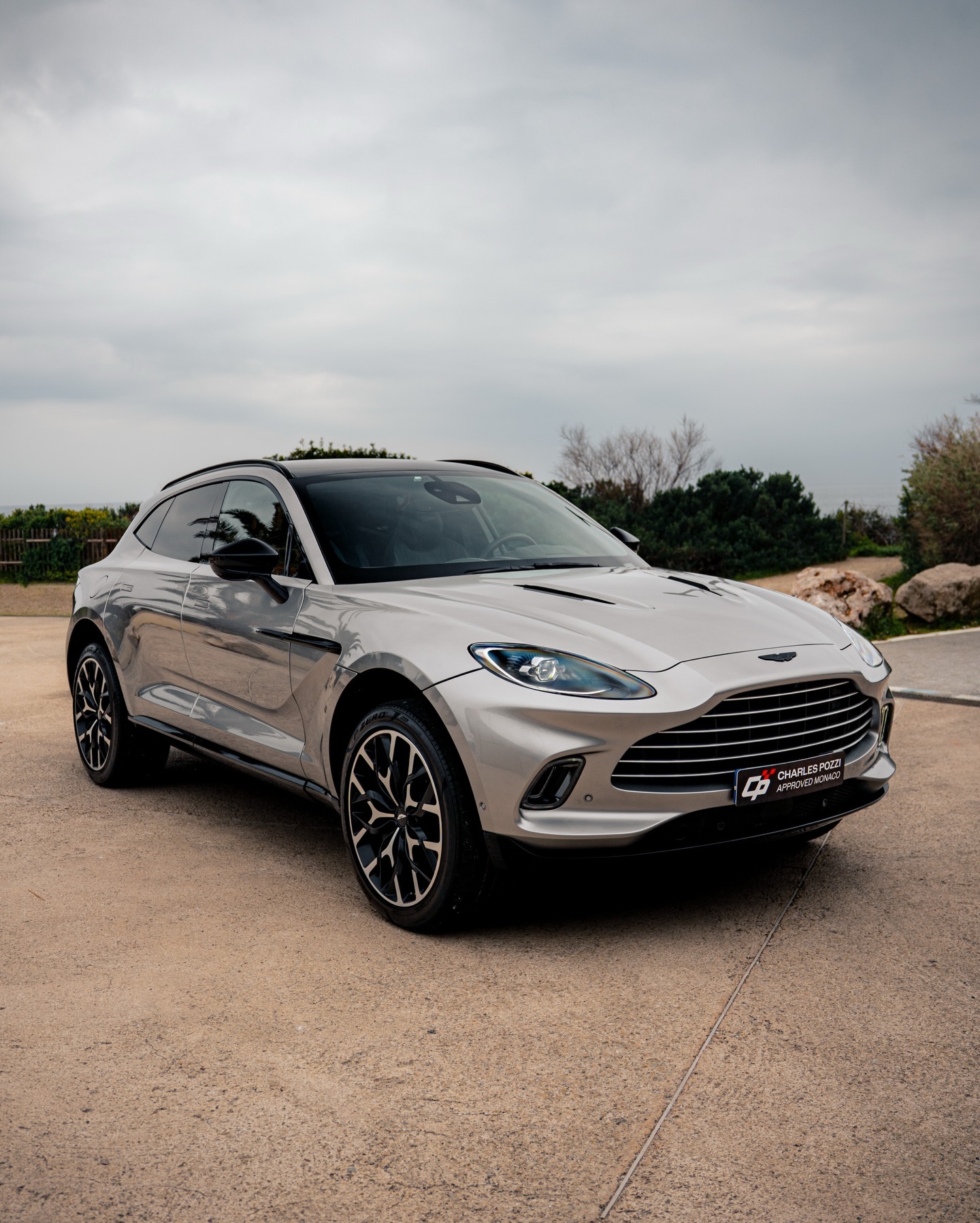 Aston Martin DBX ｜阿斯顿马丁 