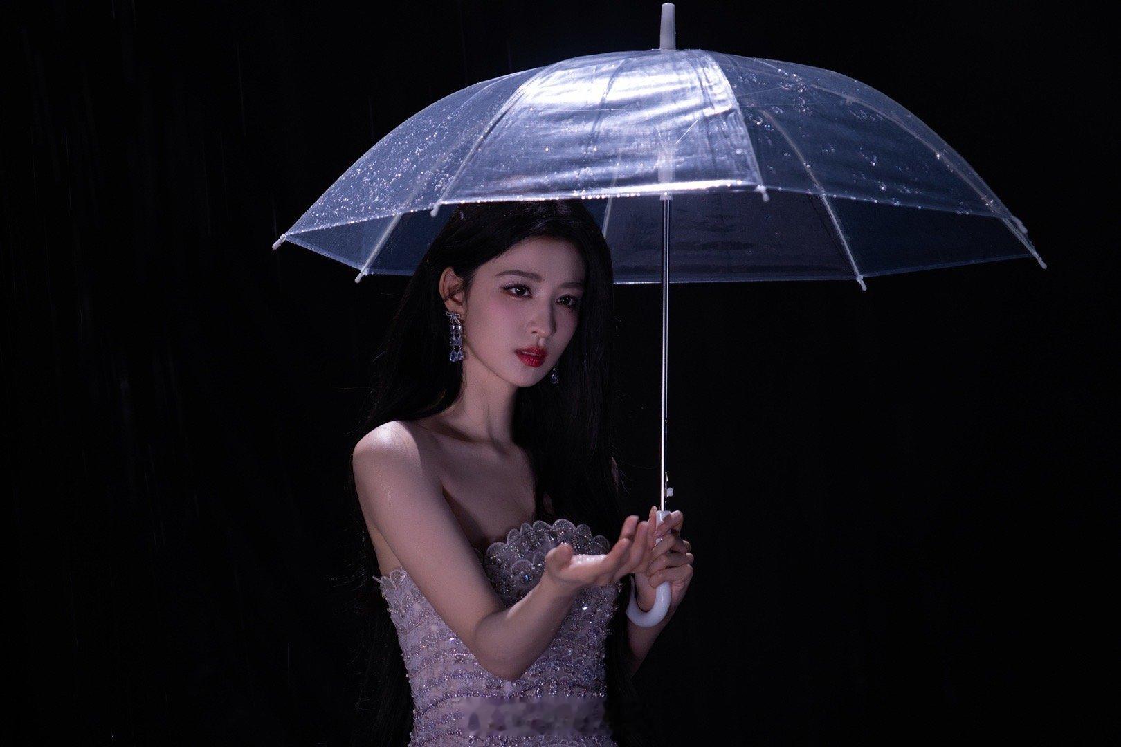 王楚然[锦鲤附体][舔屏][舔屏][色][舔屏][色][色][爱你][舔屏]人间