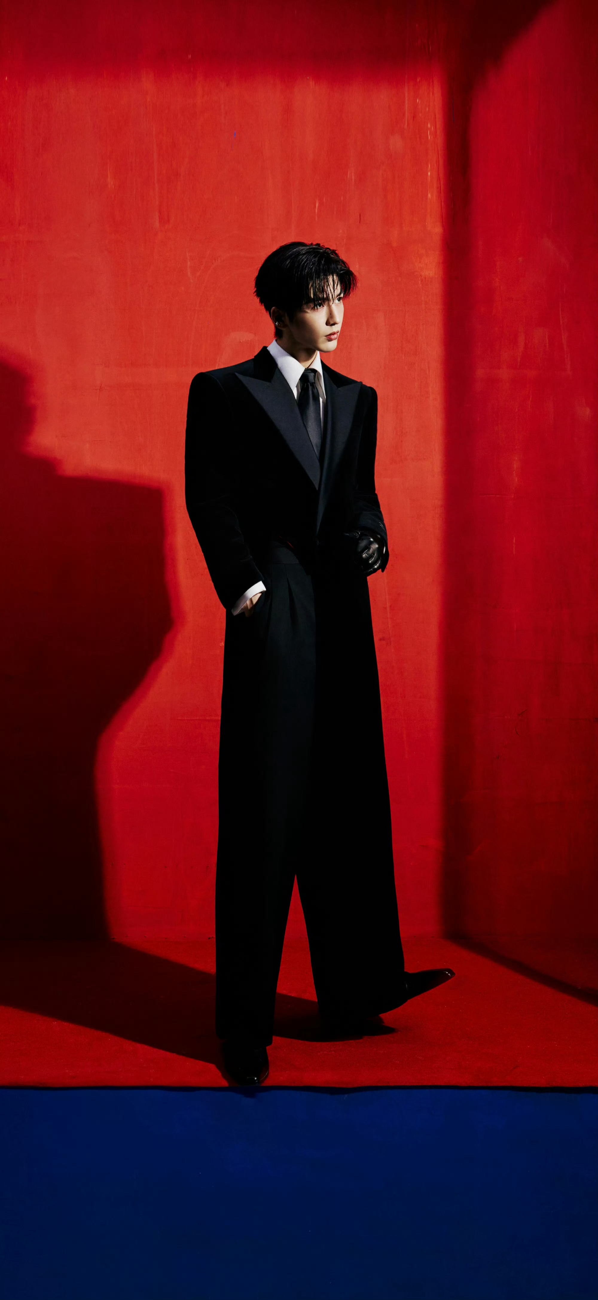 张凌赫走秀从湖南走到海外了张凌赫演霸总代入感 张凌赫演霸总代入感，张凌赫走秀从湖