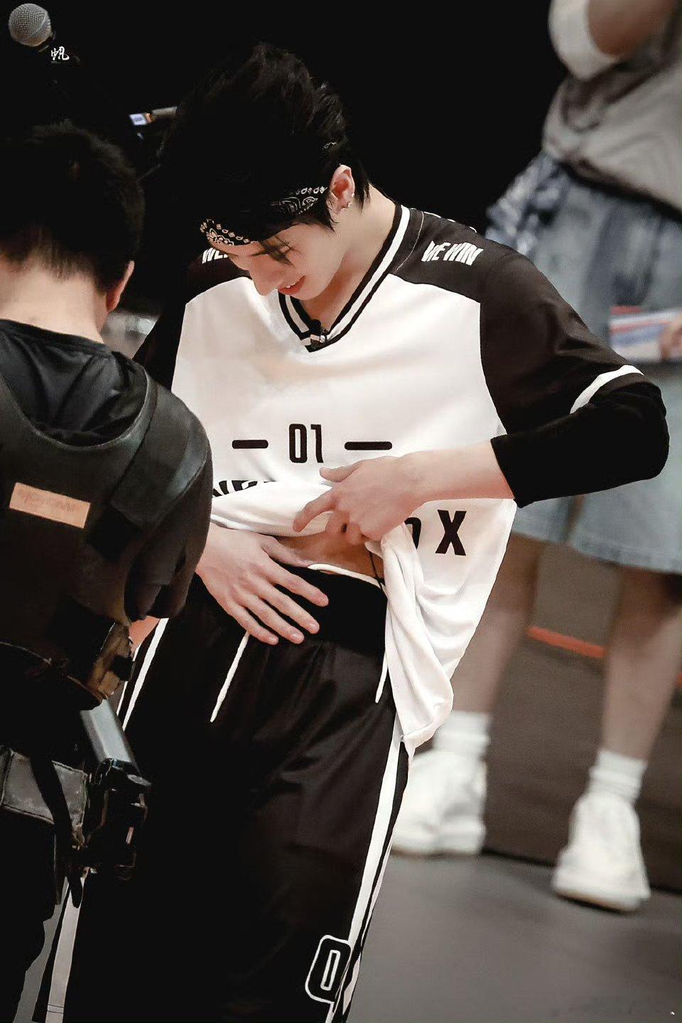 朱志鑫朱志鑫的快乐充能站 鑫鑫！星星！朱志鑫[超话] ​​​