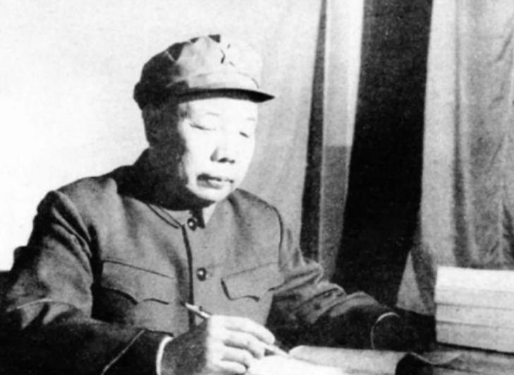1935年，长征路上川西北草地边缘，一个红军干事的失踪，竟成了换粮的唯一筹码，土