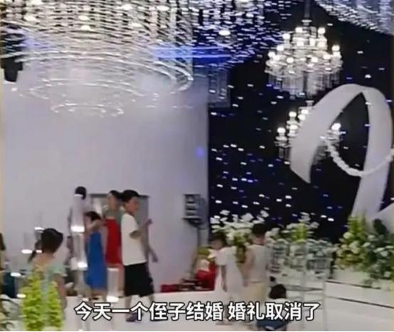 “干得漂亮！”2024年河南，男子婚礼当天，新娘突然要50000元上车礼，因男方
