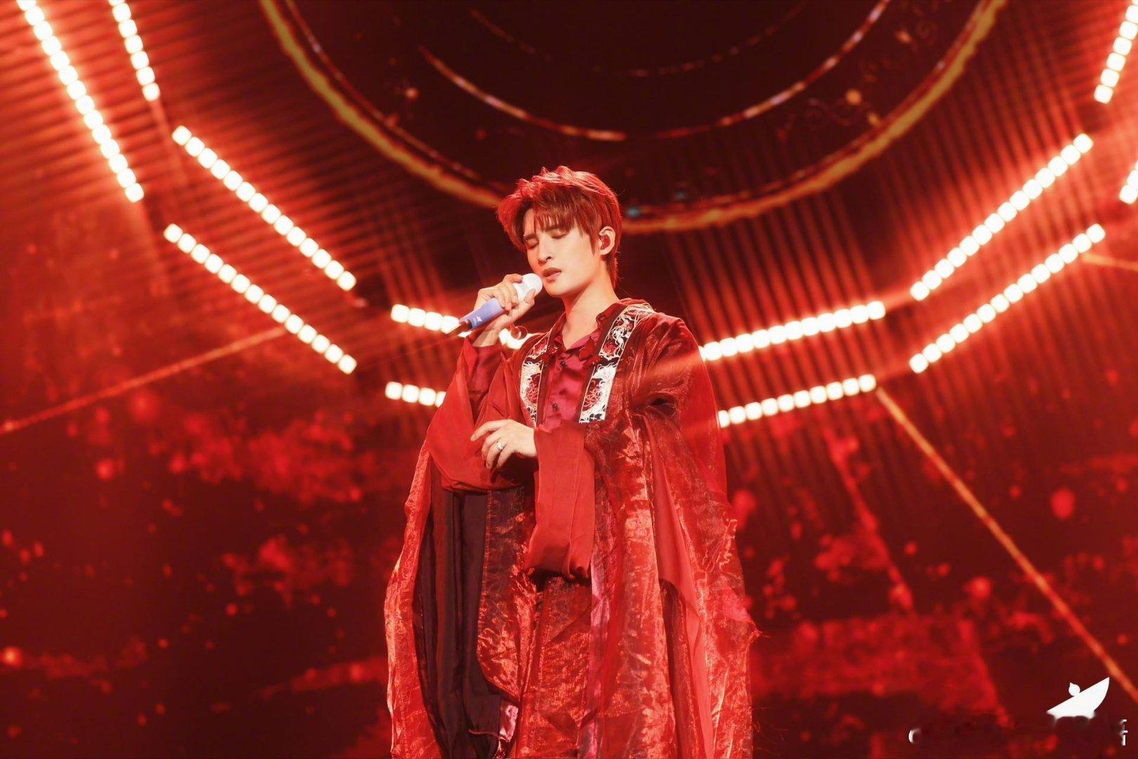 张远版壁上观上线 歌声入画，意蕴悠长。以细腻唱腔诠释《壁上观》，将故事与情感藏于