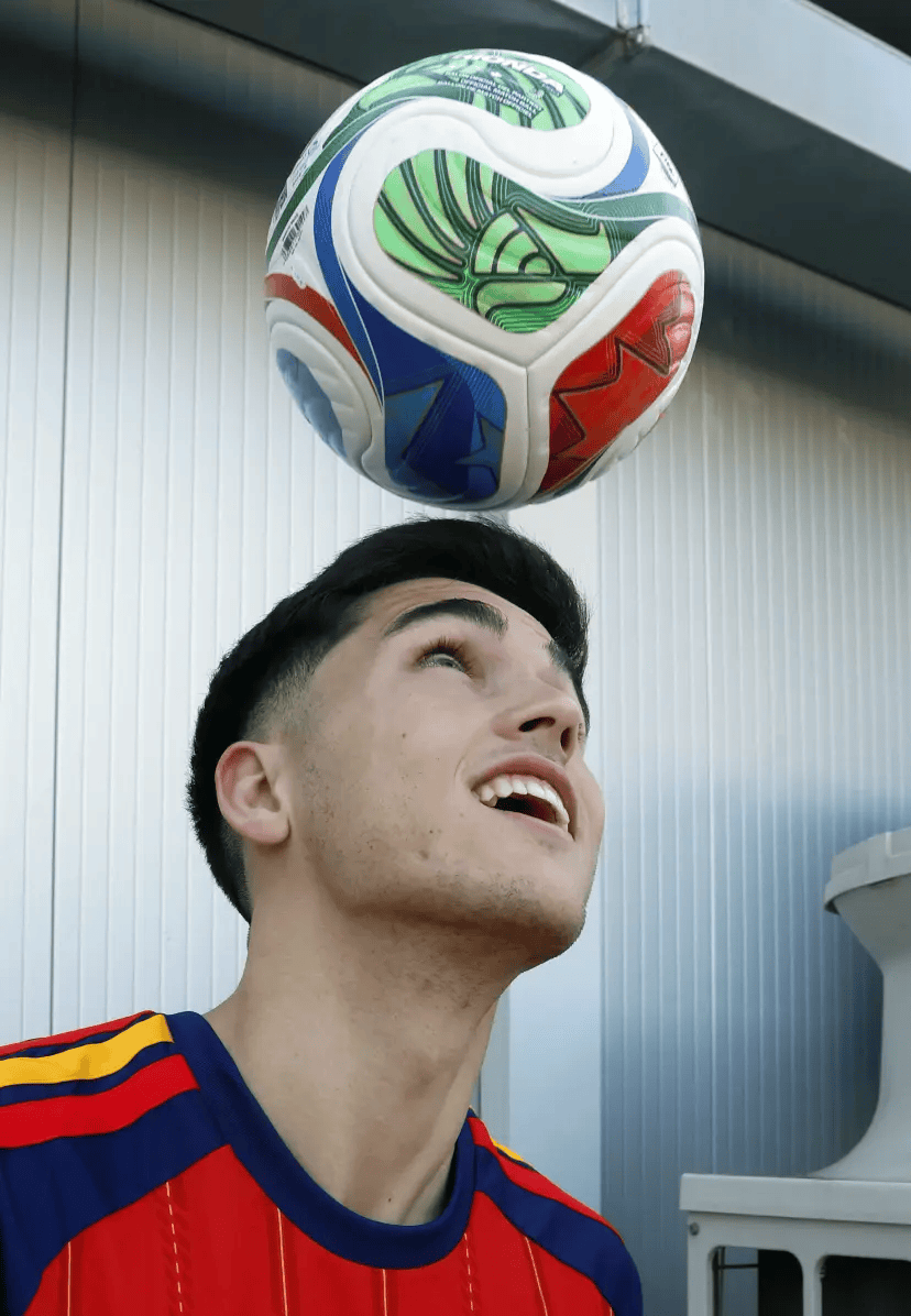 库巴西：西班牙当然是世界杯夺冠热门，年轻的球队是种优势