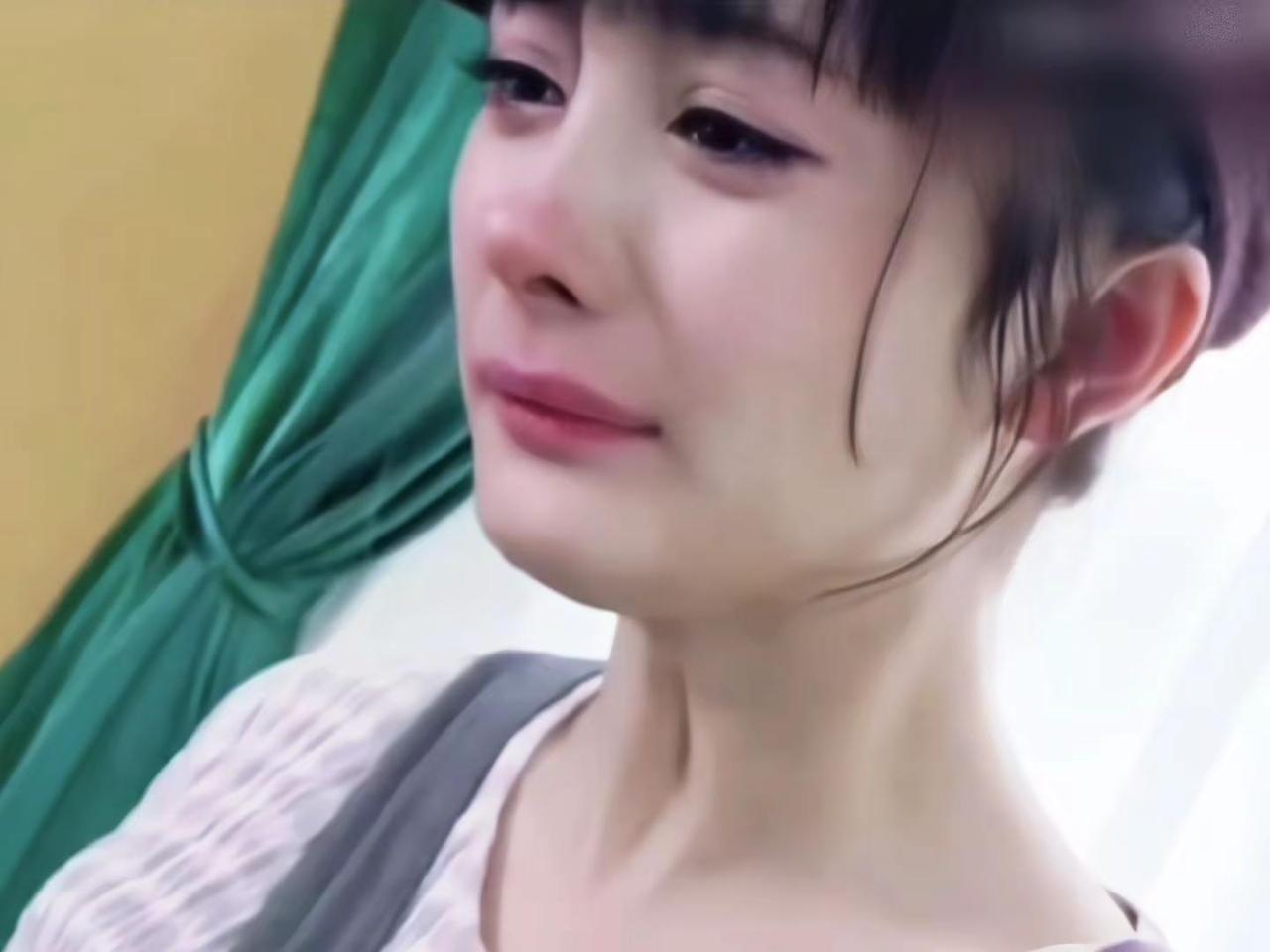 哭包小姐 展信佳 我依然坚信人生而独行！