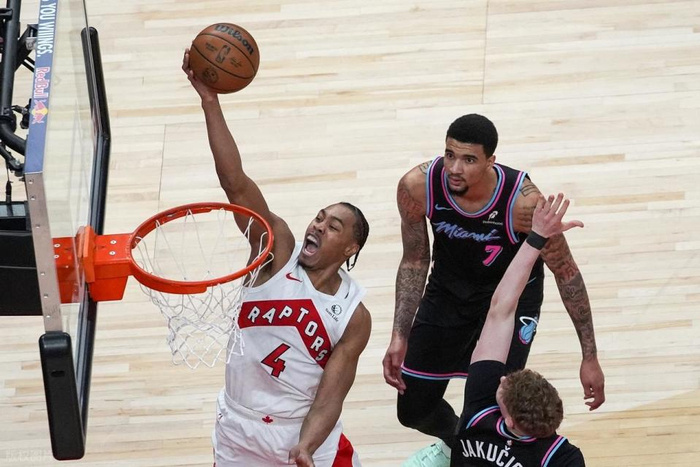 121-95！猛龙大胜热火！巴恩斯25分，英格拉姆23+6，维金斯24+5，阿德