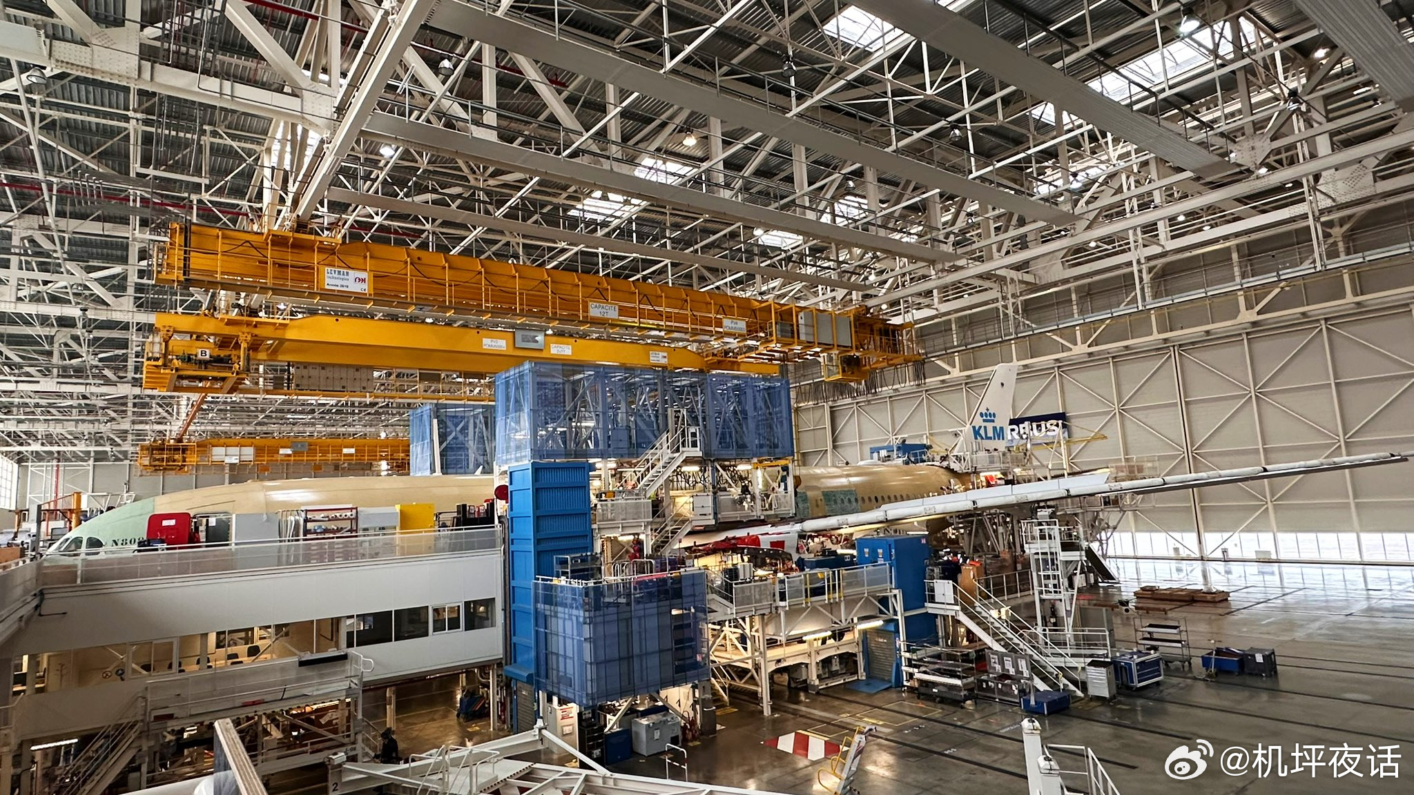 荷兰皇家航空首架A350-900客机正式亮相3月26日，荷兰皇家航空（KLM）首