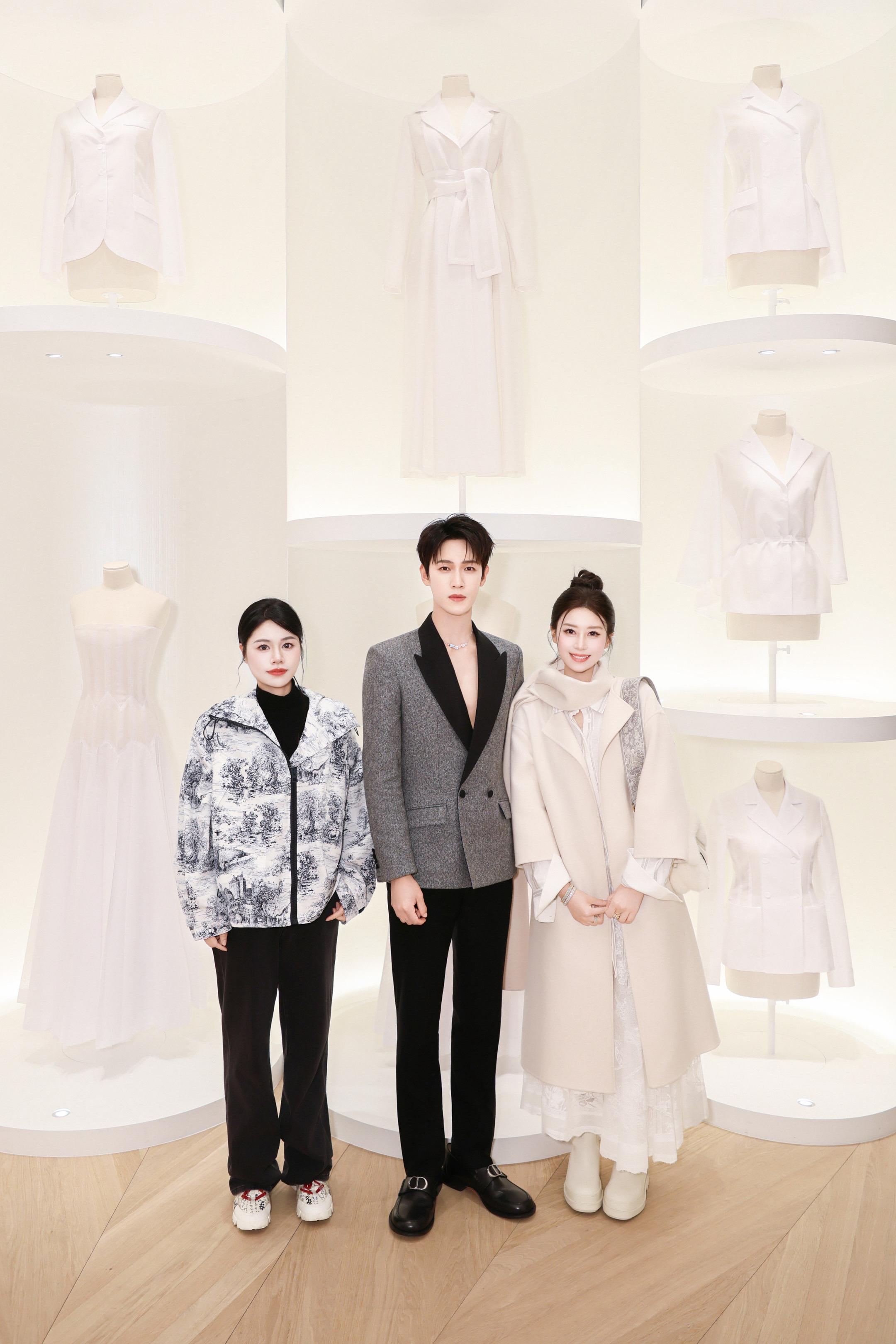 优秀的作品多晚发都会被人看见 优秀的人也一样！