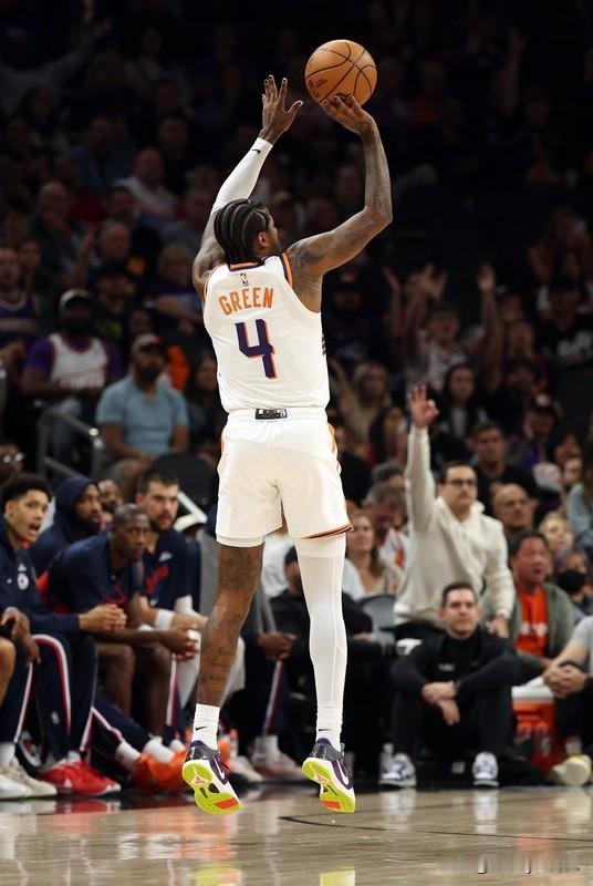 失去杜兰特，实力真的下降了吗？我看未必。
今天对快船，杰伦格林本赛季首次亮相就打