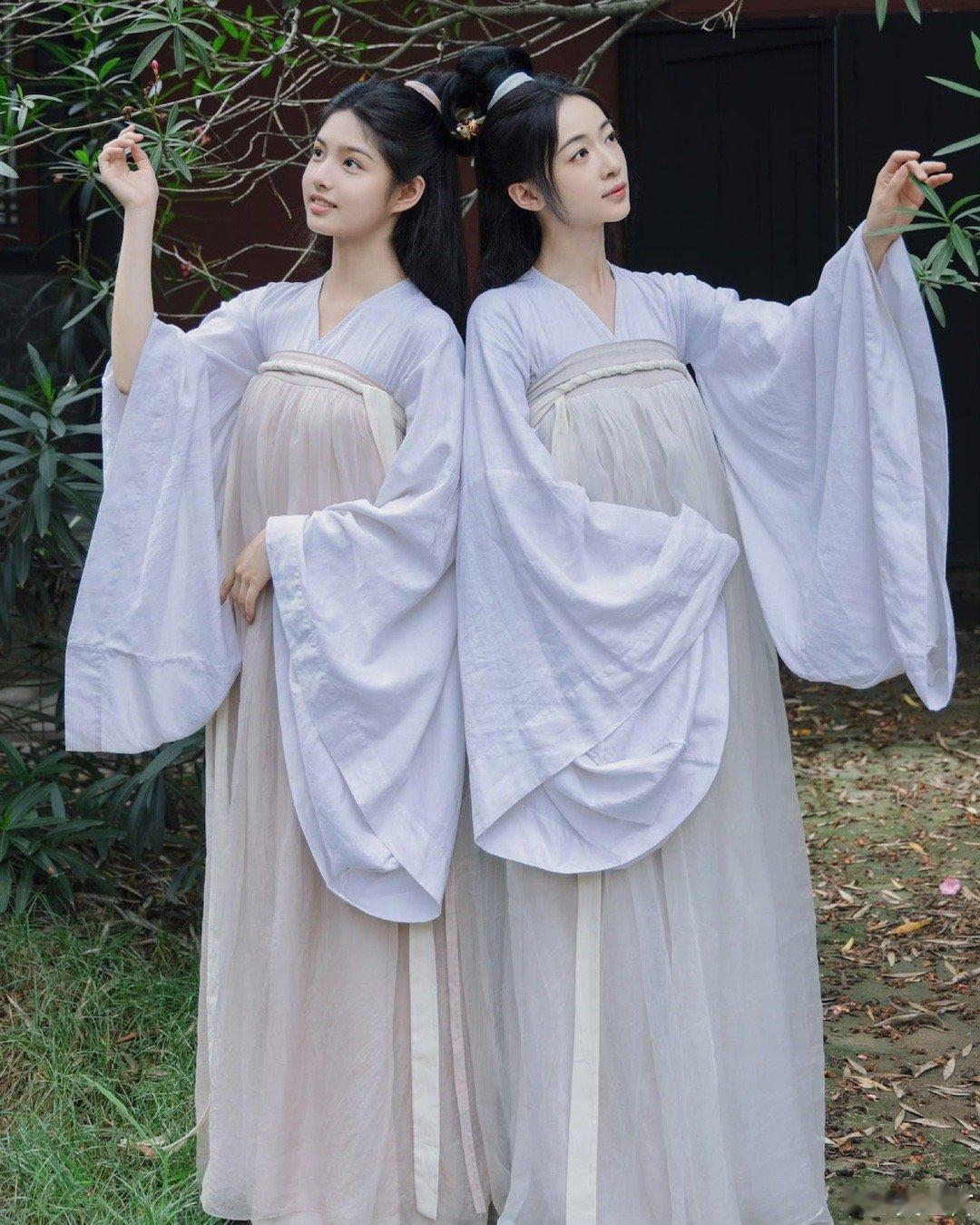 #吴谨言杨超越艾米墨雨三美#墨雨云间里的三美真是太养眼了啊！！！我都太喜欢了，三