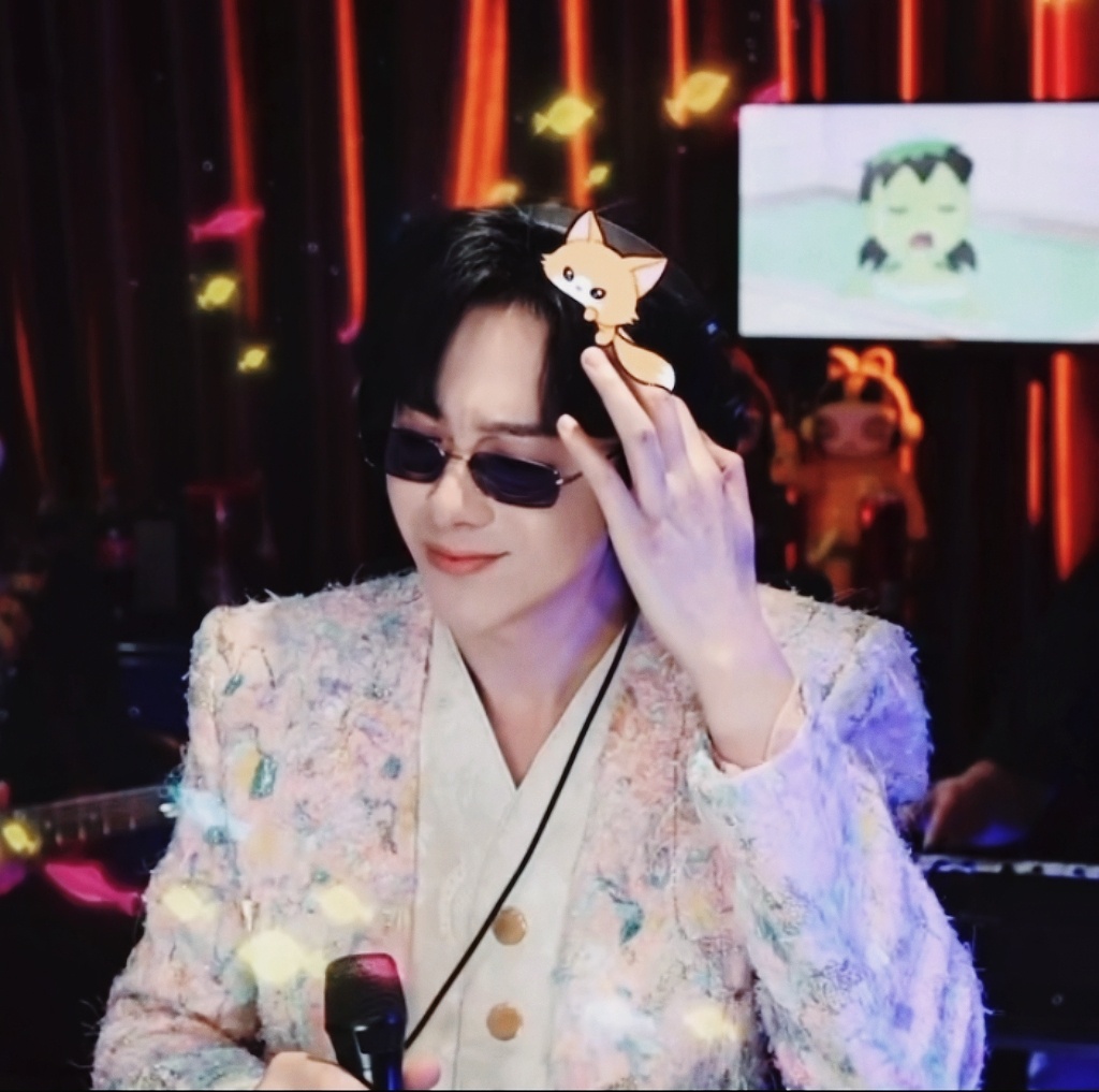摩登兄弟刘宇宁康乃馨音乐节6.0直播 怎么会可以又帅的同时还反差萌呢！太爱啦🥰