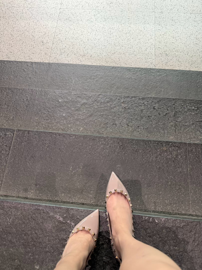 没穿一样 