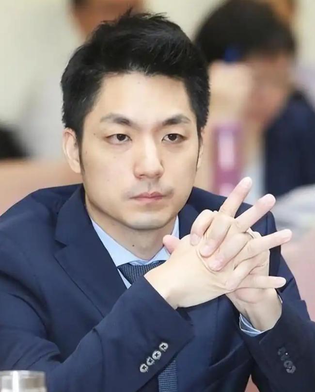 就在今天

6月1日，针对赖清德推出育儿政策，蓝营痛批抄袭。台湾地区台北市长蒋万
