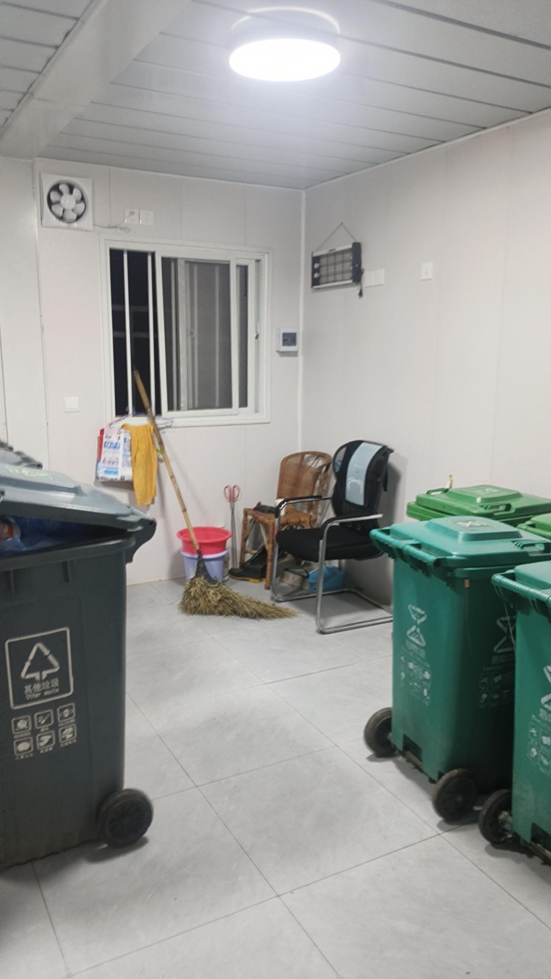 发现很多互关网友三观与我不合…删了？放垃圾房[大笑]