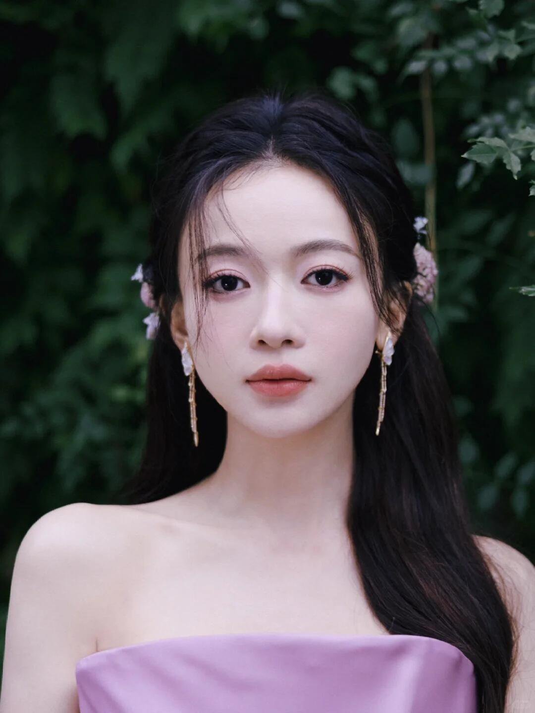 吴谨言在内娱算几线啊？ ​​​