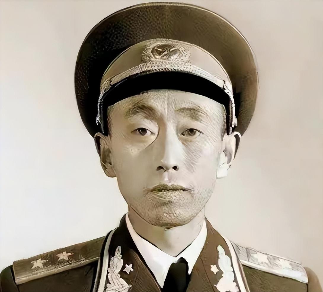 1983年，一位西路军老兵在医院看大门的时候，没招谁没惹谁，居然被人活活打死了。