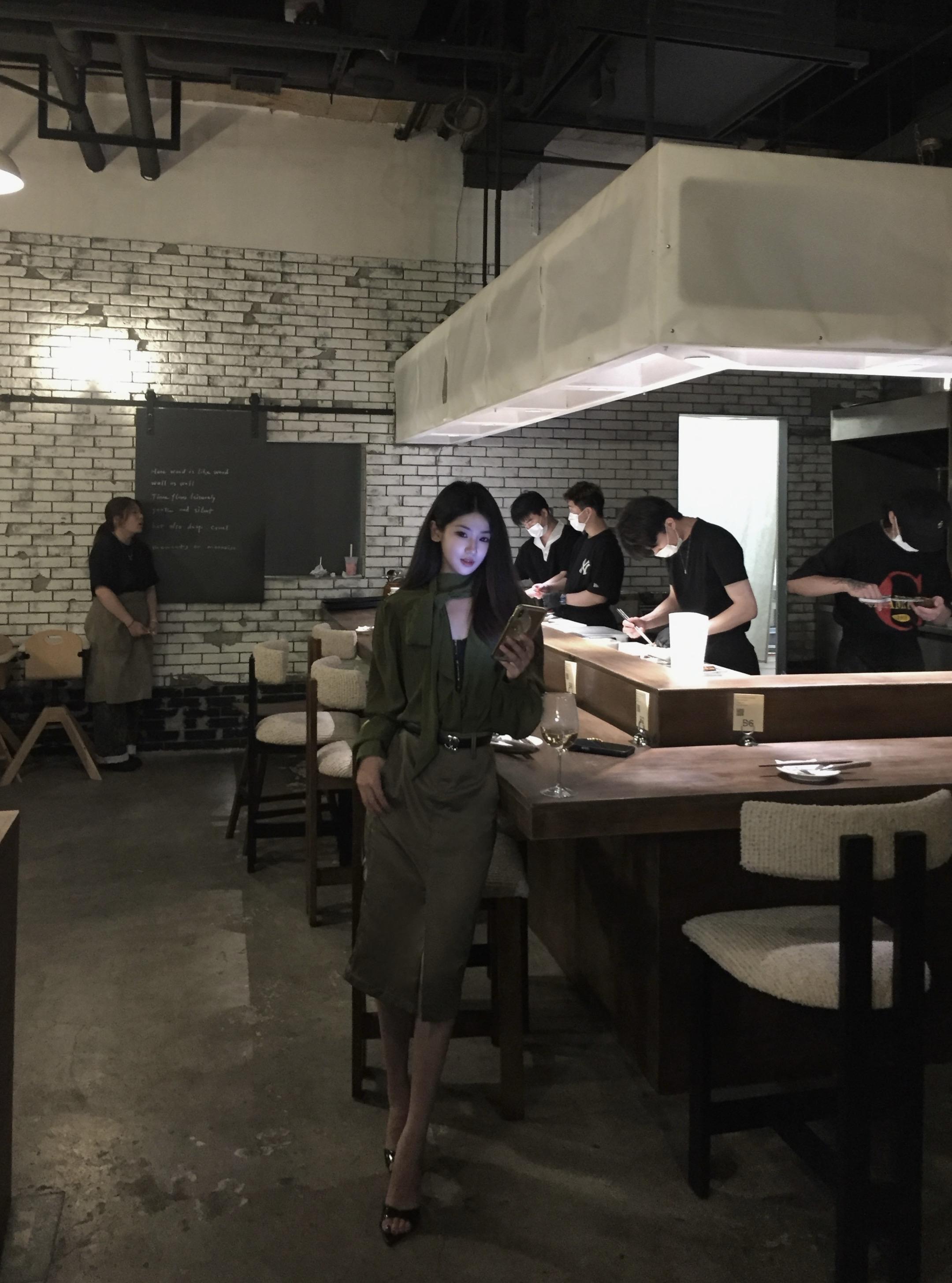 所有贵人 好的恋人 都必须站在我的前途里 站在我的事业里