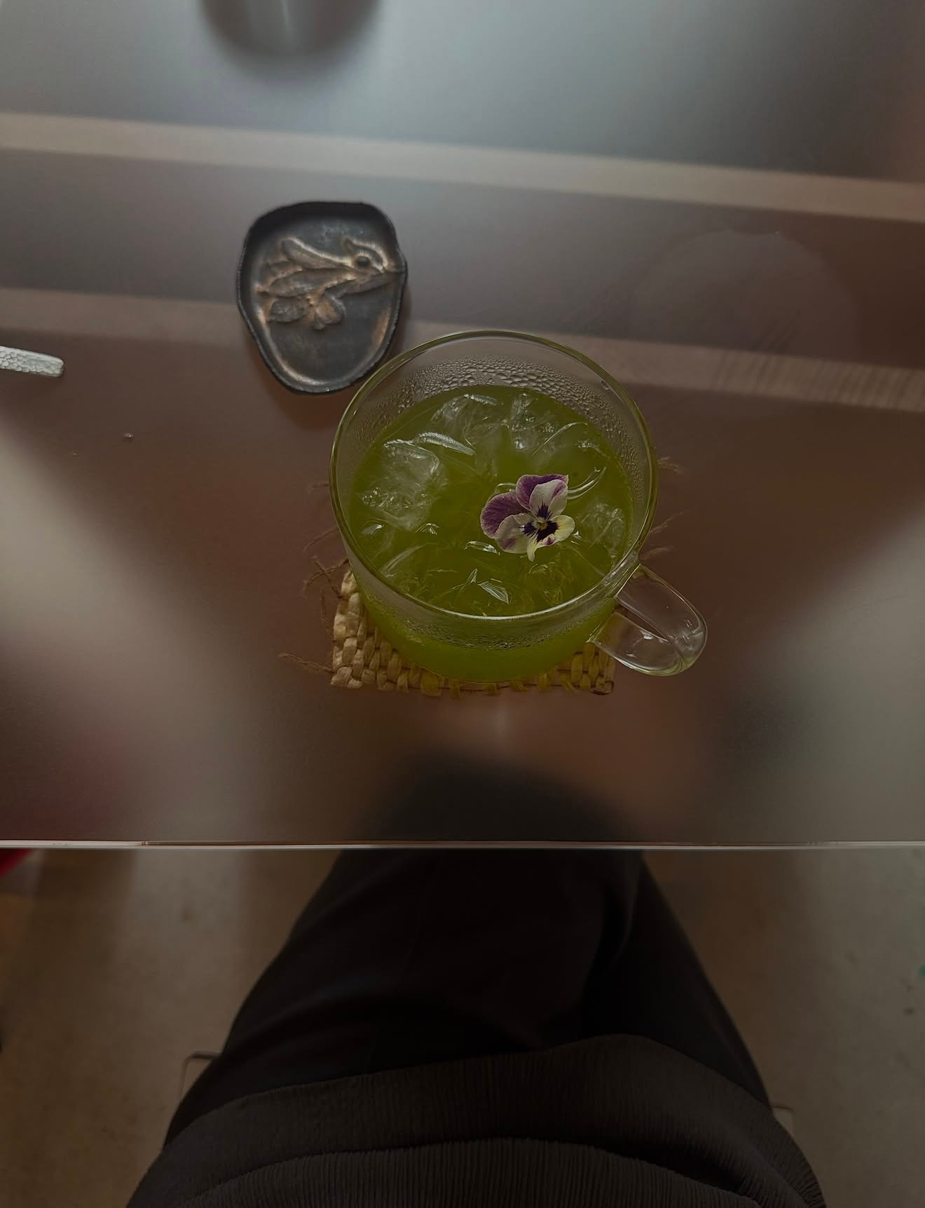你要是干啥都不顺,那你就反着干,谈恋爱就是为了分手,上班就是为了离职,爱咋咋地!
