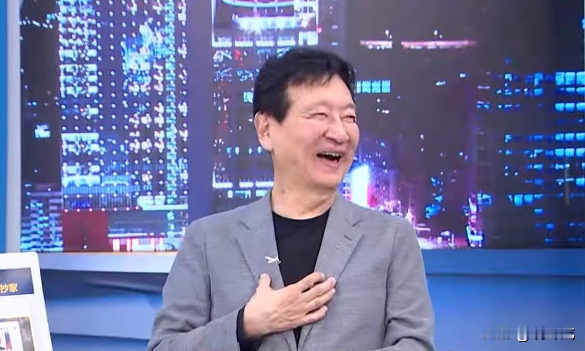 沈富雄一句“不像费老一天到晚说我是绿营派来潜伏在蓝营里头的”把赵少康、吴峥、尹乃