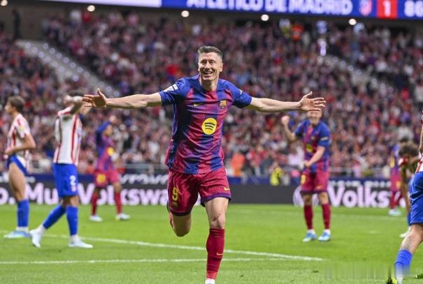 德天空：拉波尔塔希望莱万续约一年，但双方还没谈降薪数额北京时间4月21日，根据报