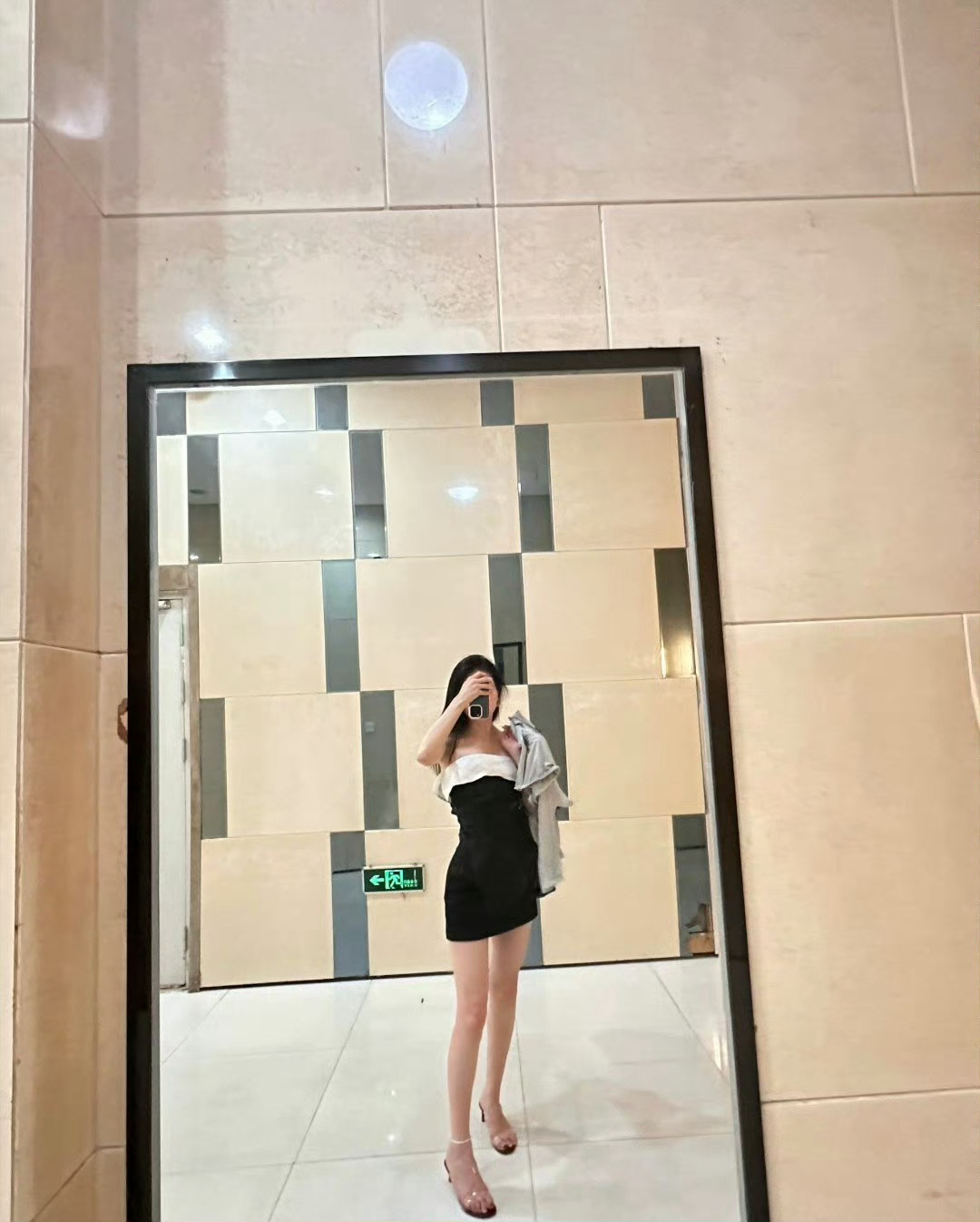 坦白局  有在镜子前尝试过吗？ ​​​