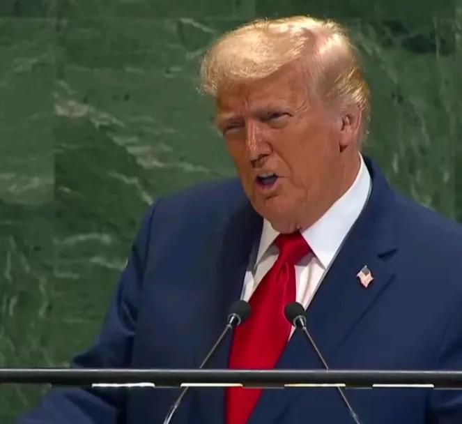 《金融时报》报道，特朗普决定不再保护欧洲。

当地时间5日，一名美国战争部官员透