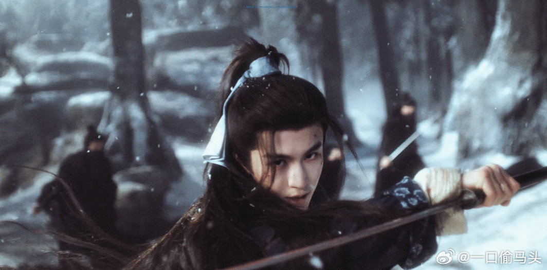 张凌赫男鬼一张凌赫男鬼一地位焊死！樊长玉一受伤，谢征疯批属性全开，清冷又诡魅，压