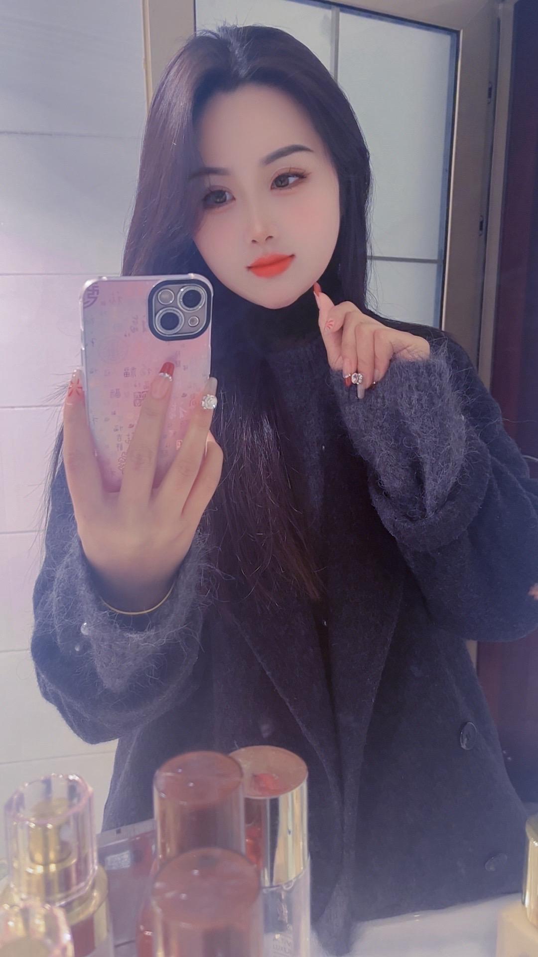 把所有的委屈和遗憾，都留在今年！2025年[调皮]我想幸福一点快乐一点...