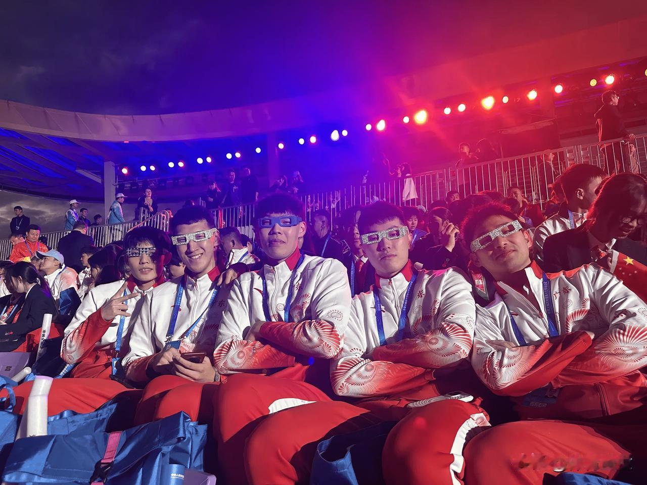 11月12日晚，东莞篮球中心成了广东男篮的福地。在十五运会男篮五人成年组决赛里，