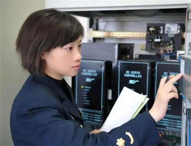 她连续在办公室睡了五个月，成功研制出了美国航母的克星，她就是令美国胆寒的女科学家