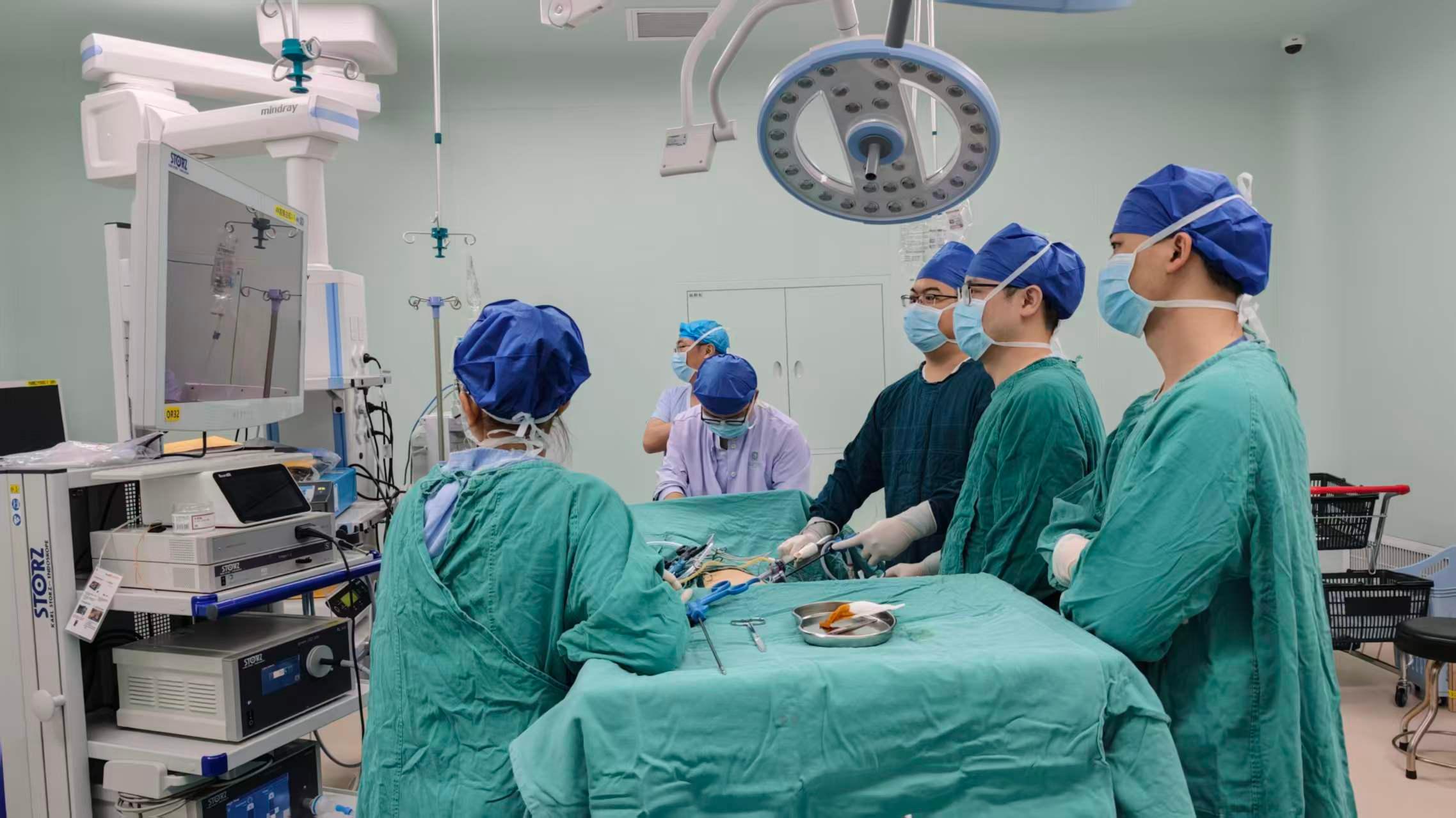中山一院贵州医院多学科协作，成功切除巨大腹膜后副神经节瘤