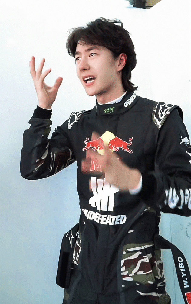 GIF / 18P 85racing 漂亮小男孩 ，西瓜味儿~ 