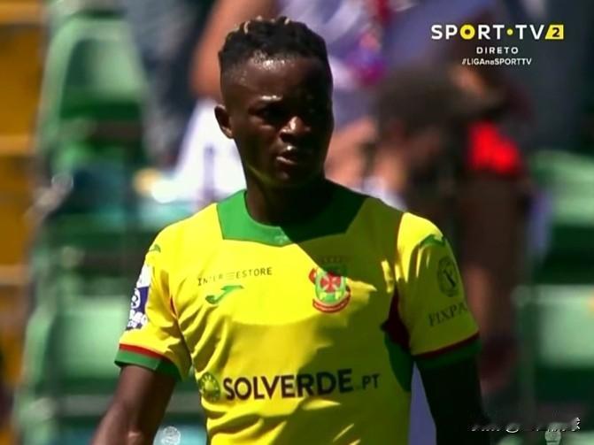 中超绯闻外援---西蓬加…西蓬加目前效力于西乙球队，本赛季出场12次4个进球4个