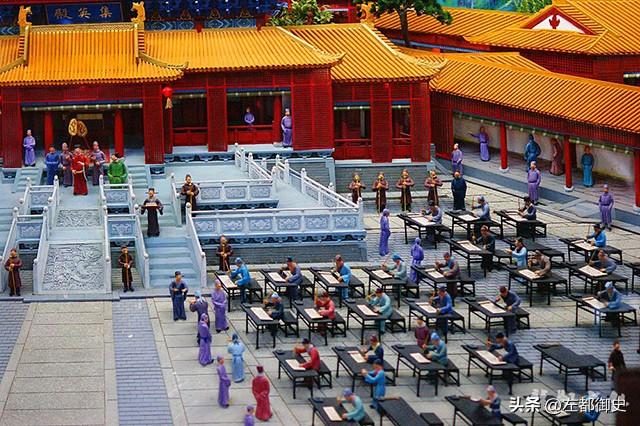 天顺七年会试火灾应该都听说过，贡院一把火烧死了九十多个士子，这也是科举史上最大的