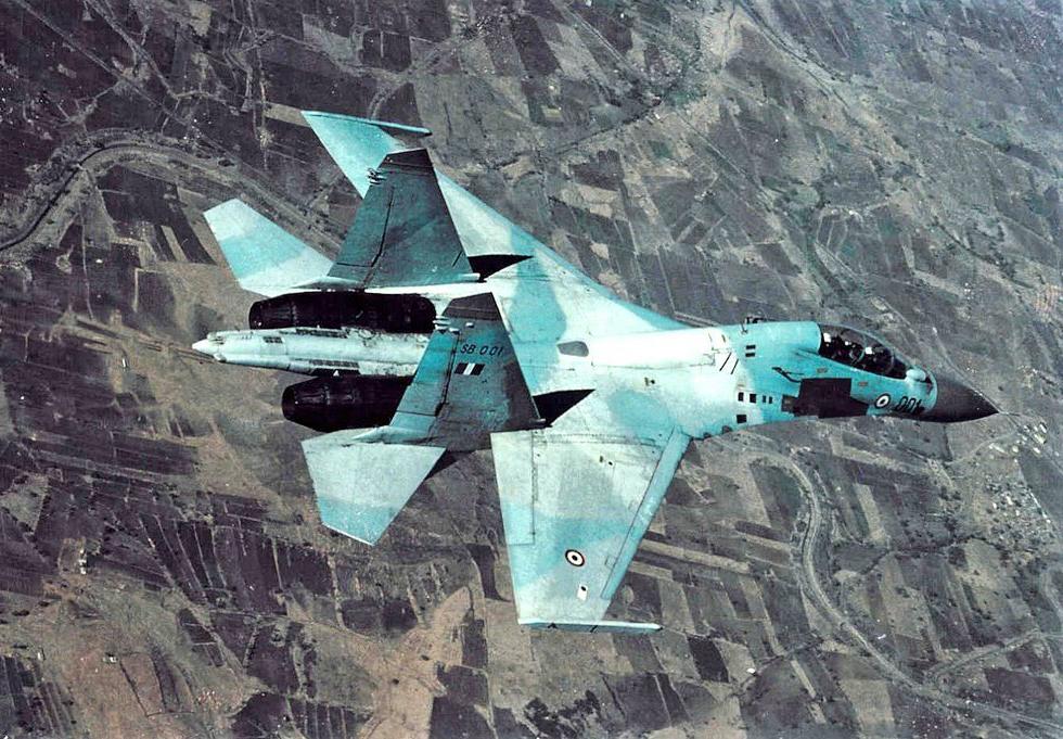 印度空军上世纪90年代末装备的苏-30K战斗机，一共18架，当时这是亚太地区装备