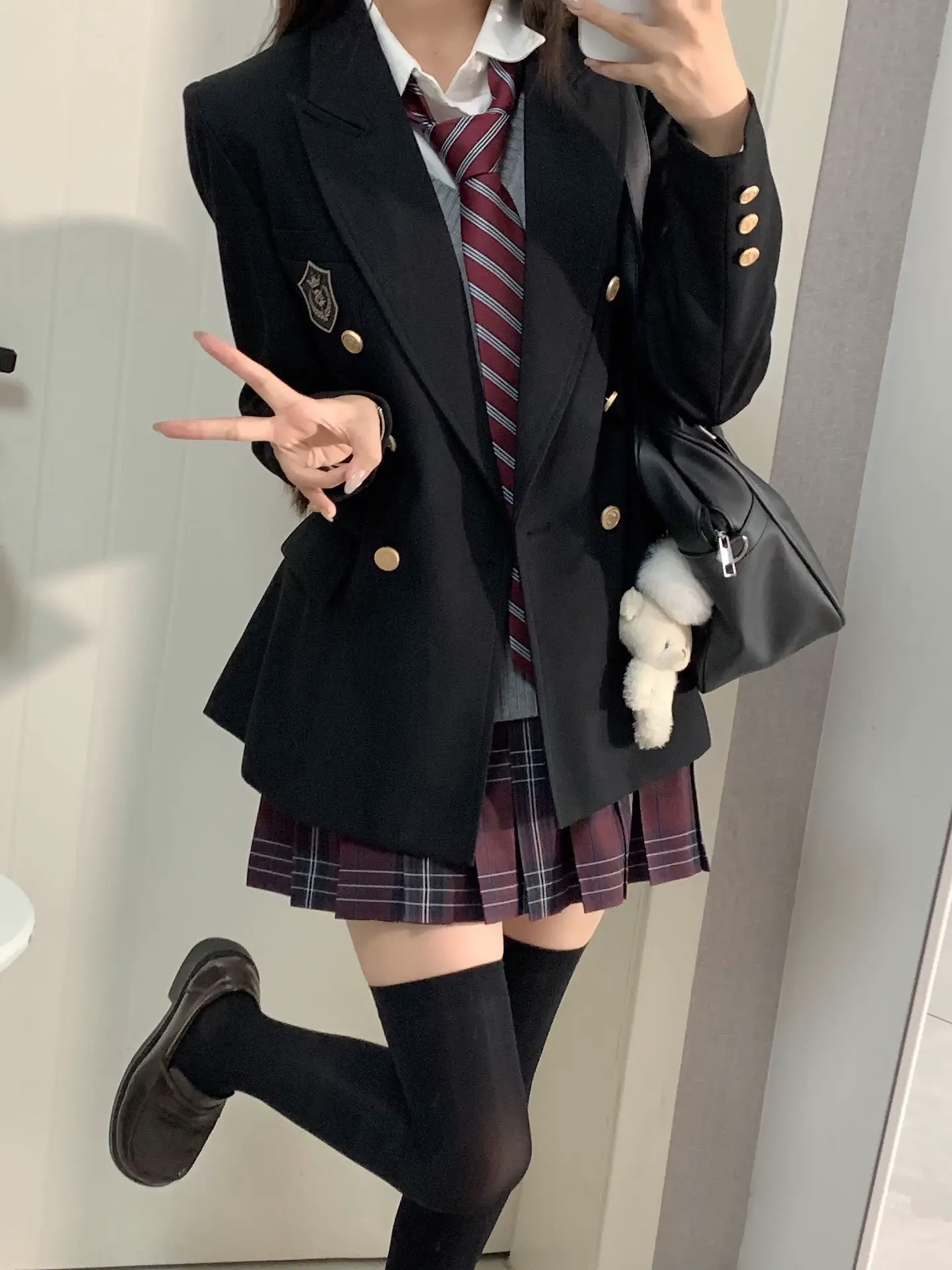 我不允许任何人还不知道这件双排扣西服的魅力