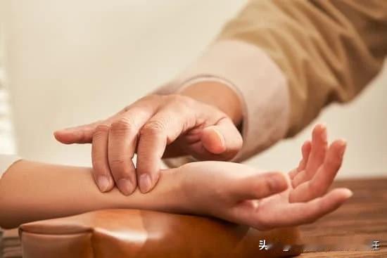 中医学并无高血压这一病名，但没有这个病名并不代表中医学对高血压丝毫没认识。事实上