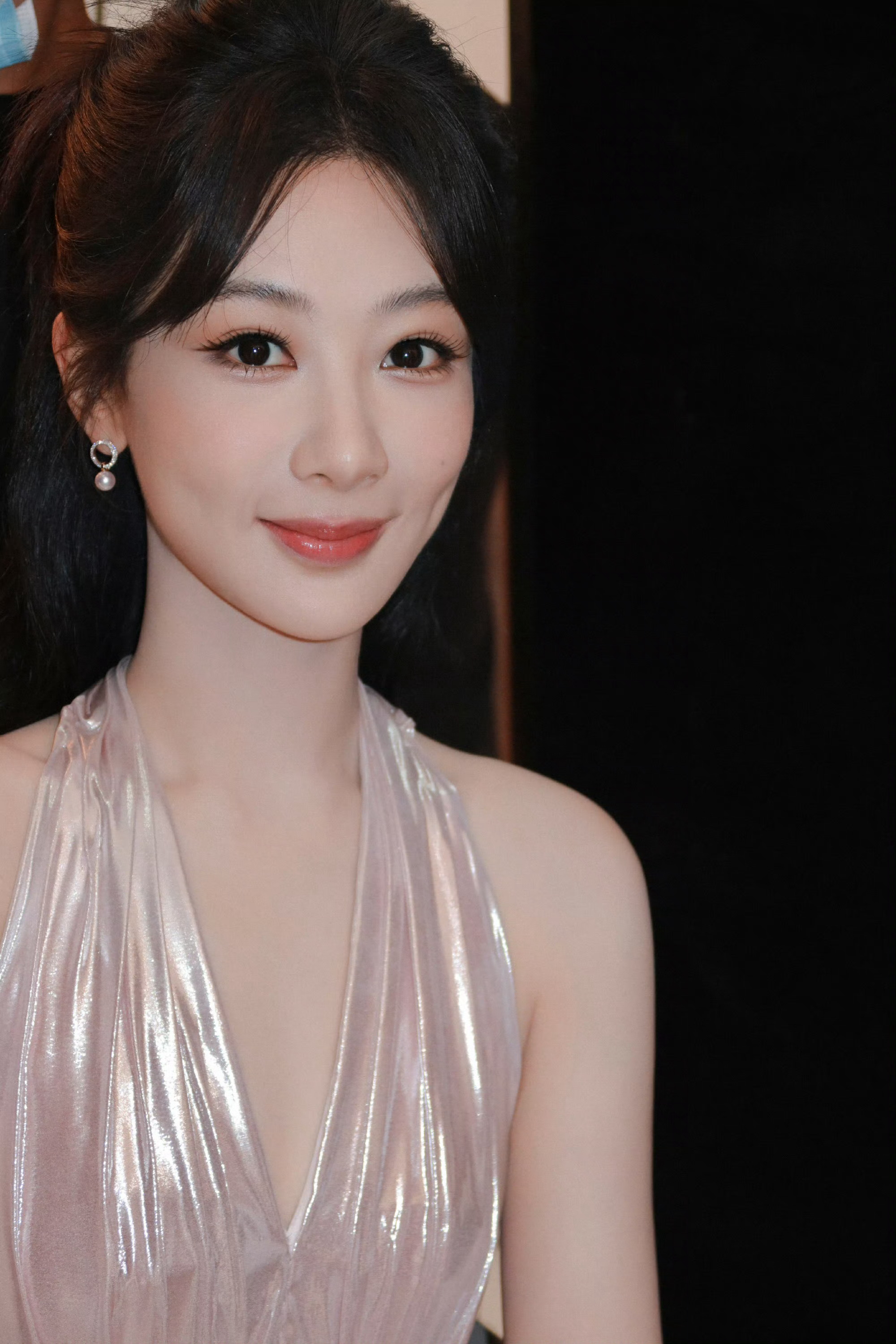 杨紫大学看李现张一山篮球赛杨紫张一山友谊久久 从家有儿女到现在每年生日都会互相祝