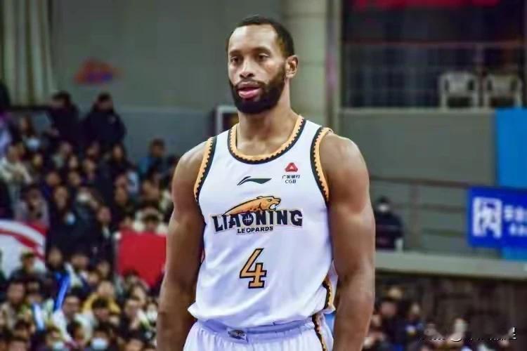 辽粤G3，谁靠外援？
1.广东队98分
威姆斯：8分
沃特斯：6分
贝尔：4分
