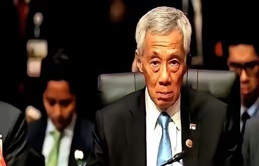 新加坡估计怎么也没料到，靠马六甲海峡坐享其成几十年的