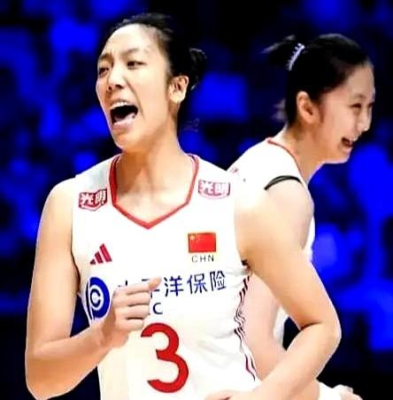 上来就被捷克剃了个0-3光头，南京站这帮女排小将，怕是要被骂惨了。

谁能想到，
