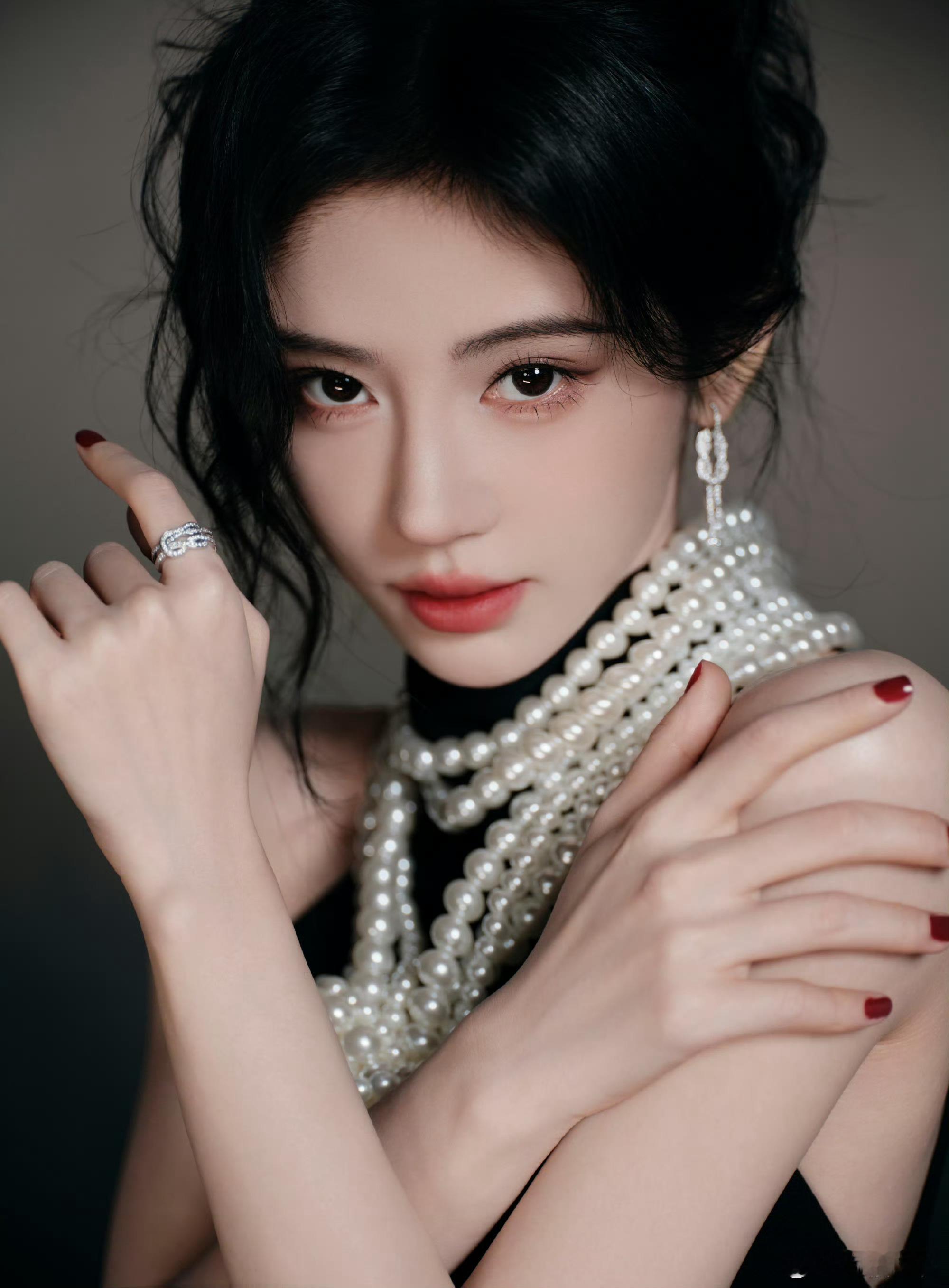 鞠婧祎 黑色queen 不畏流言 