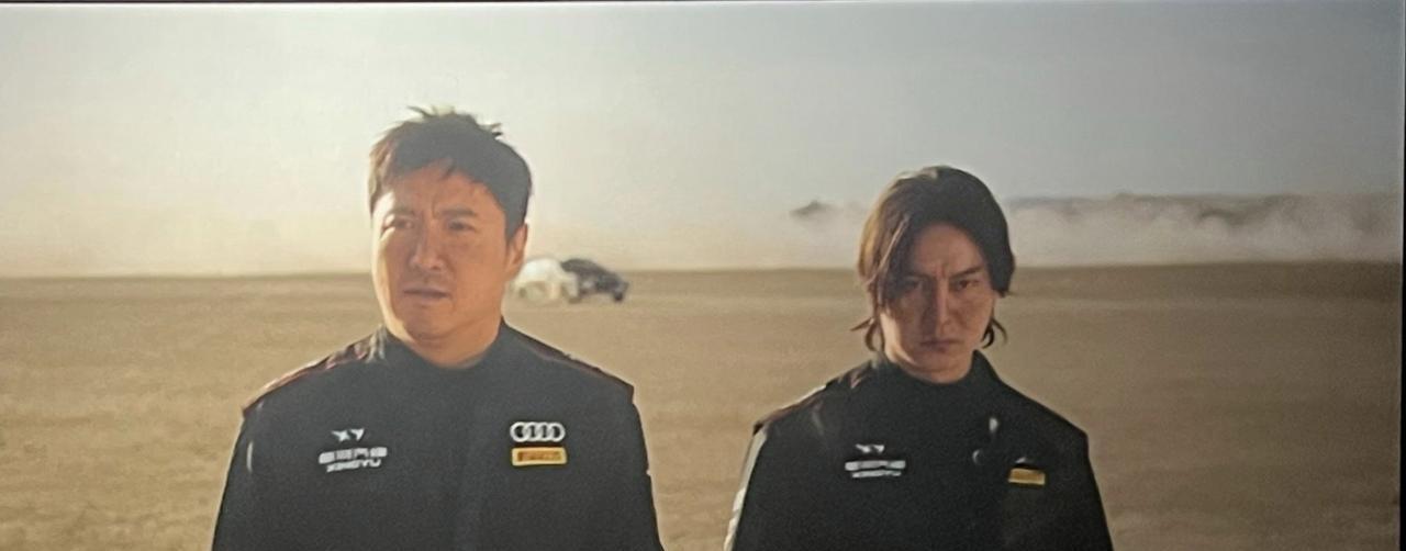 谁能想到，《飞驰人生3》票房冲到春节档前列，看过的观众却骂声一片。
观众吐槽剧情